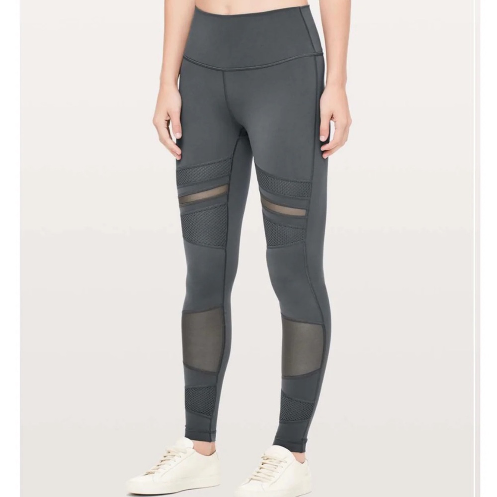 Lululemon wonder under dark gray mesh leggings - size 6